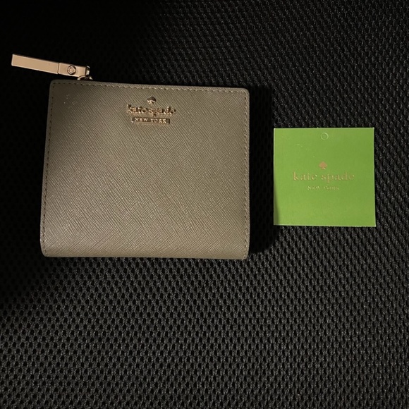 KATE SPADE Cameron Street Adalyn Small Wallet - OLIVE - Picture 1 of 6